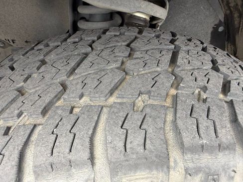 Used 2018 Toyota Tacoma SR5 image 25