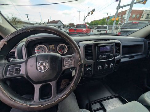 Used 2016 RAM 1500 Express image 19