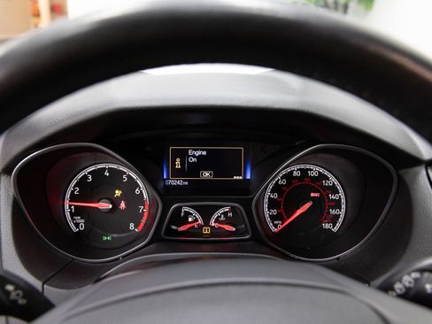 Used 2016 Ford Focus ST w/ Equipment Group 402A FWD image 17