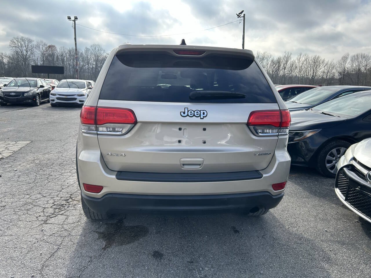 Used 2015 Jeep Grand Cherokee Laredo w/ Quick Order Package 23E AWD/4WD image 5
