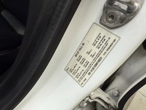 Used 2019 Tesla Model 3 image 34