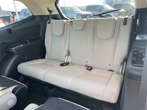 Used 2020 Subaru Ascent Premium w/ Convenience Package image 9