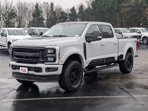 New 2026 Ford F250 Lariat w/ Black Appearance Package image 6