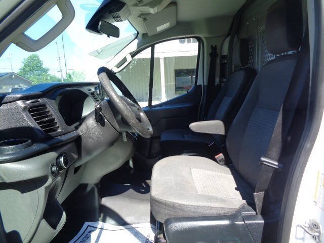 Used 2020 Ford Transit 250 Low Roof RWD image 11