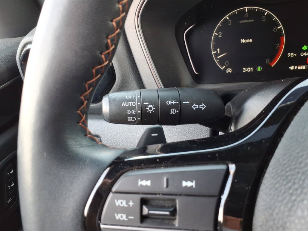 Used 2025 Honda Pilot TrailSport image 33