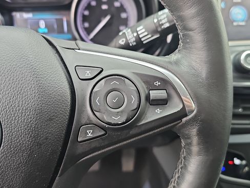 Used 2020 Buick Envision Essence image 18