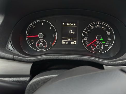 Used 2014 Volkswagen Passat TDI SE image 14