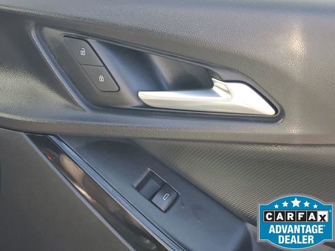 Used 2025 Chevrolet Equinox LT w/ Convenience Package II image 50