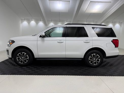 Used 2022 Ford Expedition XLT AWD/4WD image 14