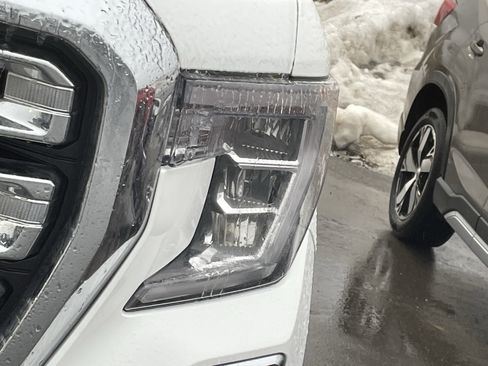 Used 2021 GMC Sierra 1500 SLT w/ SLT Premium Plus Package image 8