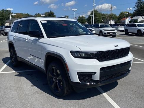 New 2025 Jeep Grand Cherokee L Limited w/ Luxury Tech Group II image 2