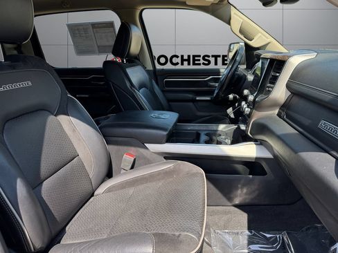 Used 2019 RAM 1500 Laramie AWD/4WD image 17