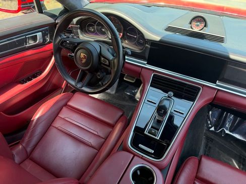 Used 2023 Porsche Panamera 4S w/ Premium Package image 42