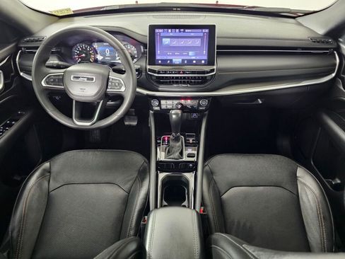 Used 2023 Jeep Compass Limited image 21