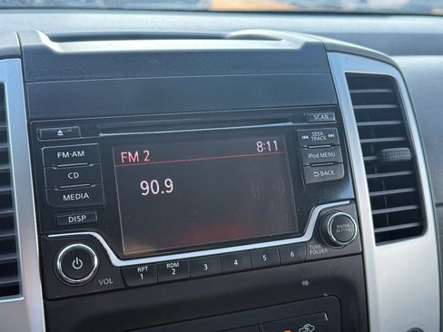 Used 2017 Nissan Frontier S image 24