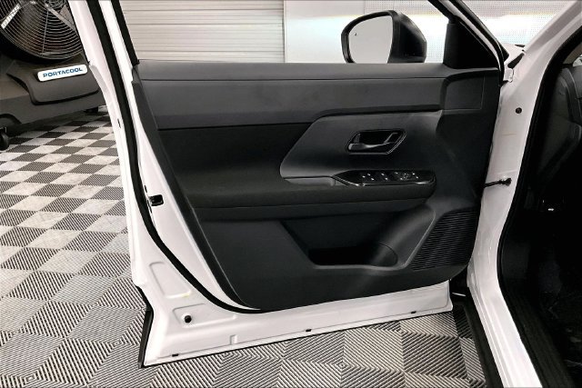 New 2027 Nissan Kicks S AWD/4WD image 31