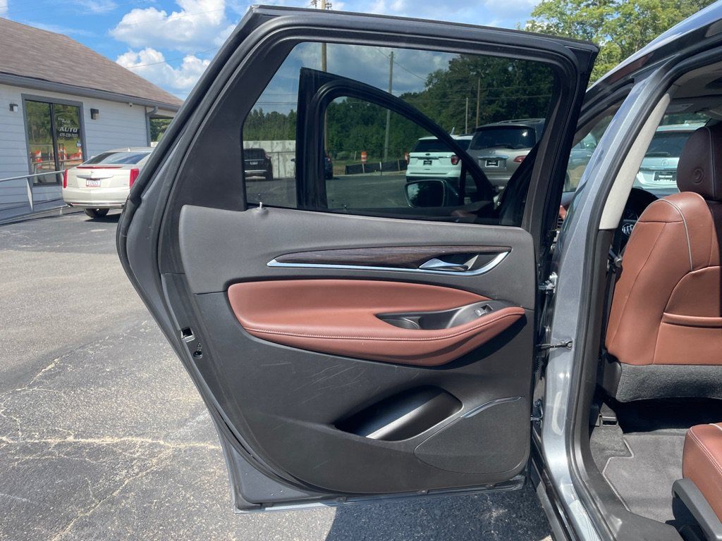 Used 2018 Buick Enclave Avenir w/ Avenir Technology Package AWD/4WD image 16