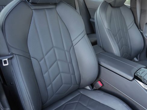 Certified 2025 BMW 530i xDrive w/ Premium Package image 14