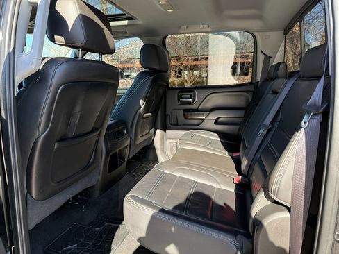 Used 2015 GMC Sierra 2500 Denali image 10