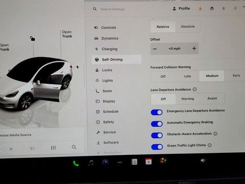 Used 2022 Tesla Model Y Long Range AWD/4WD image 19