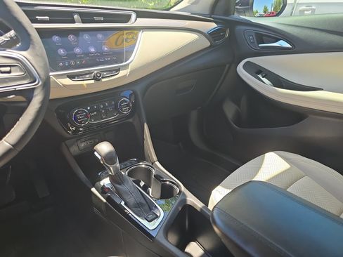 Used 2020 Buick Encore GX Essence w/ Experience Buick Package AWD/4WD image 24