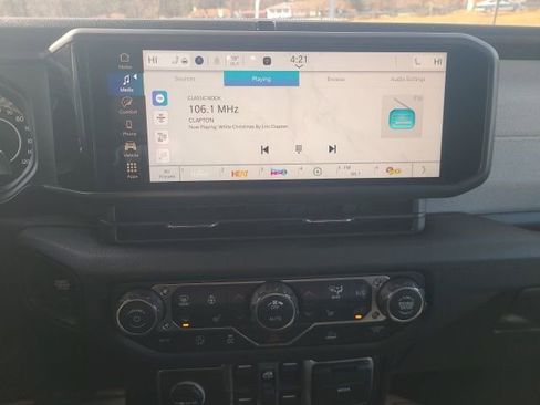 New 2026 Jeep Gladiator Sport image 14