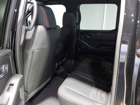 Used 2025 Nissan Frontier PRO-4X AWD/4WD image 20