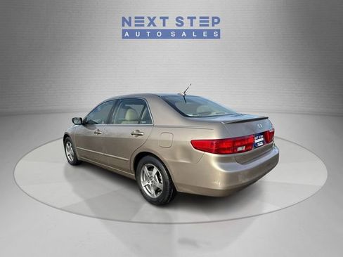 Used 2005 Honda Accord Hybrid Sedan image 5
