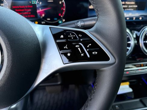 New 2026 Mercedes-Benz GLB 250 GLB 250 image 23