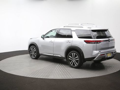 Used 2023 Nissan Pathfinder Platinum AWD/4WD image 61