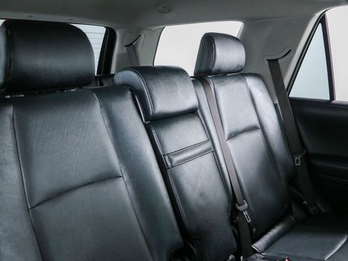 Used 2023 Toyota 4Runner Limited AWD/4WD image 30
