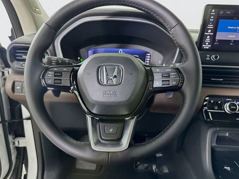 Used 2026 Honda Pilot Elite image 18