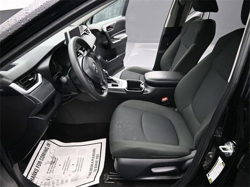 Used 2024 Toyota RAV4 LE image 12