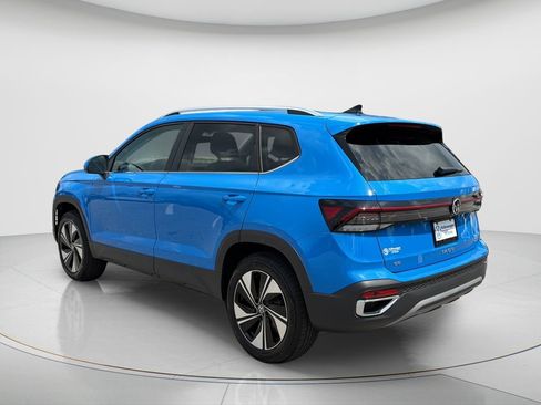 New 2026 Volkswagen Taos SE AWD/4WD image 8