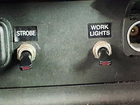 Used 2021 Chevrolet Colorado LT w/ Fleet Safety Package image 21