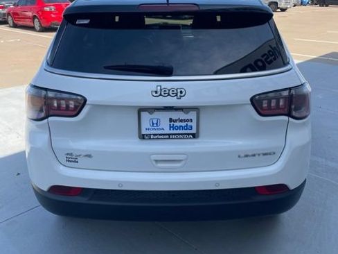 Used 2025 Jeep Compass Limited AWD/4WD image 8