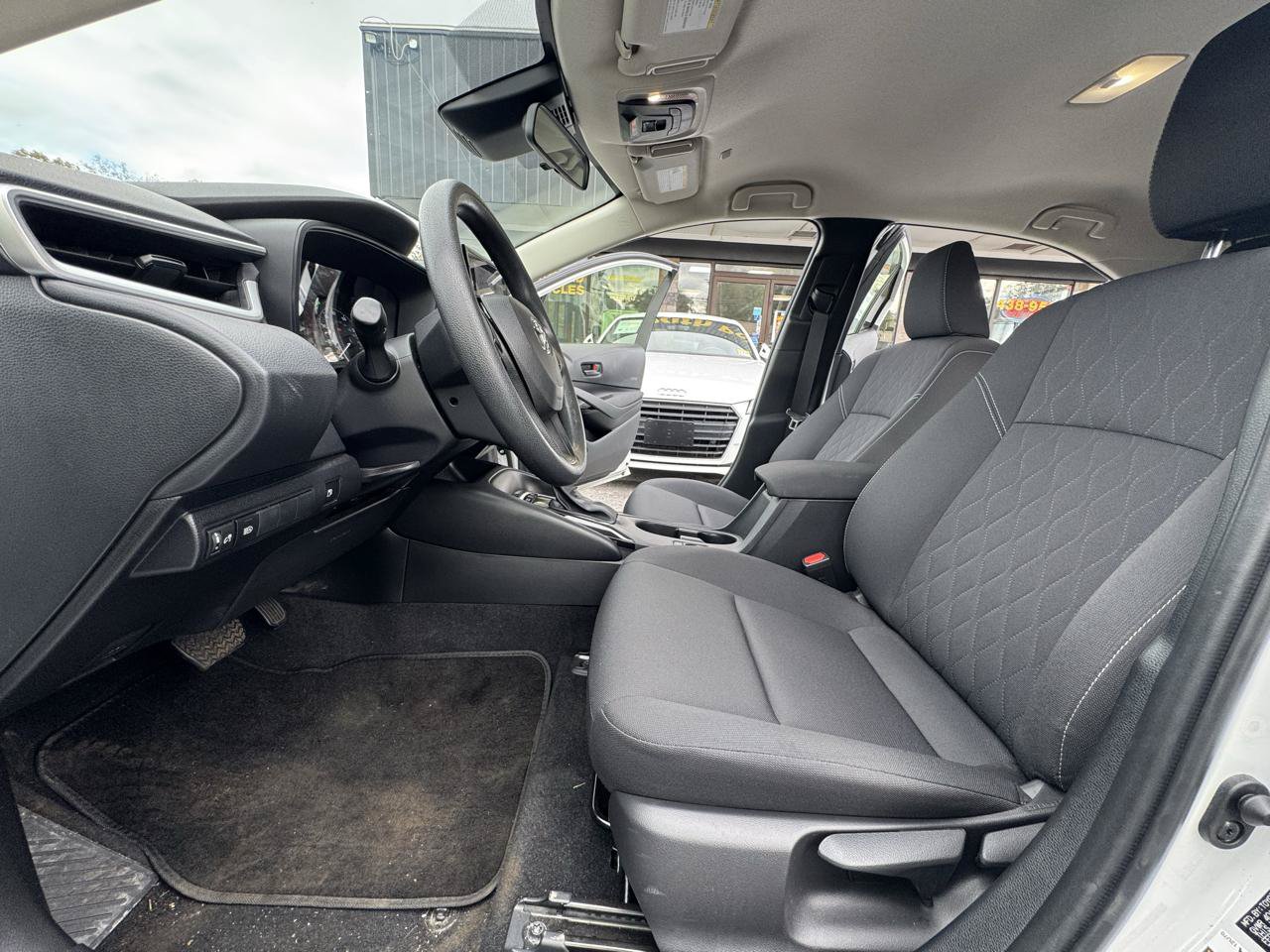 Used 2023 Toyota Corolla LE w/ LE Convenience Package FWD image 12
