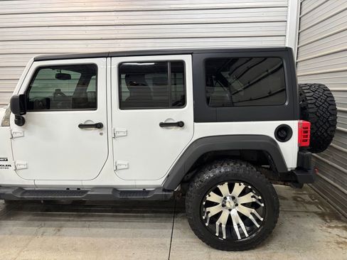 Used 2016 Jeep Wrangler Unlimited Sport w/ Quick Order Package 24S AWD/4WD image 5