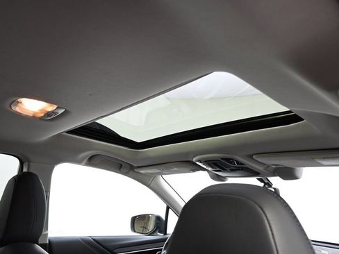 Used 2022 Subaru Outback Limited image 17