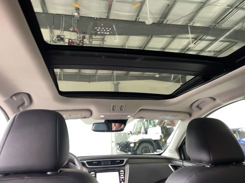 Used 2021 Nissan Murano Platinum w/ Cargo Package AWD/4WD image 8