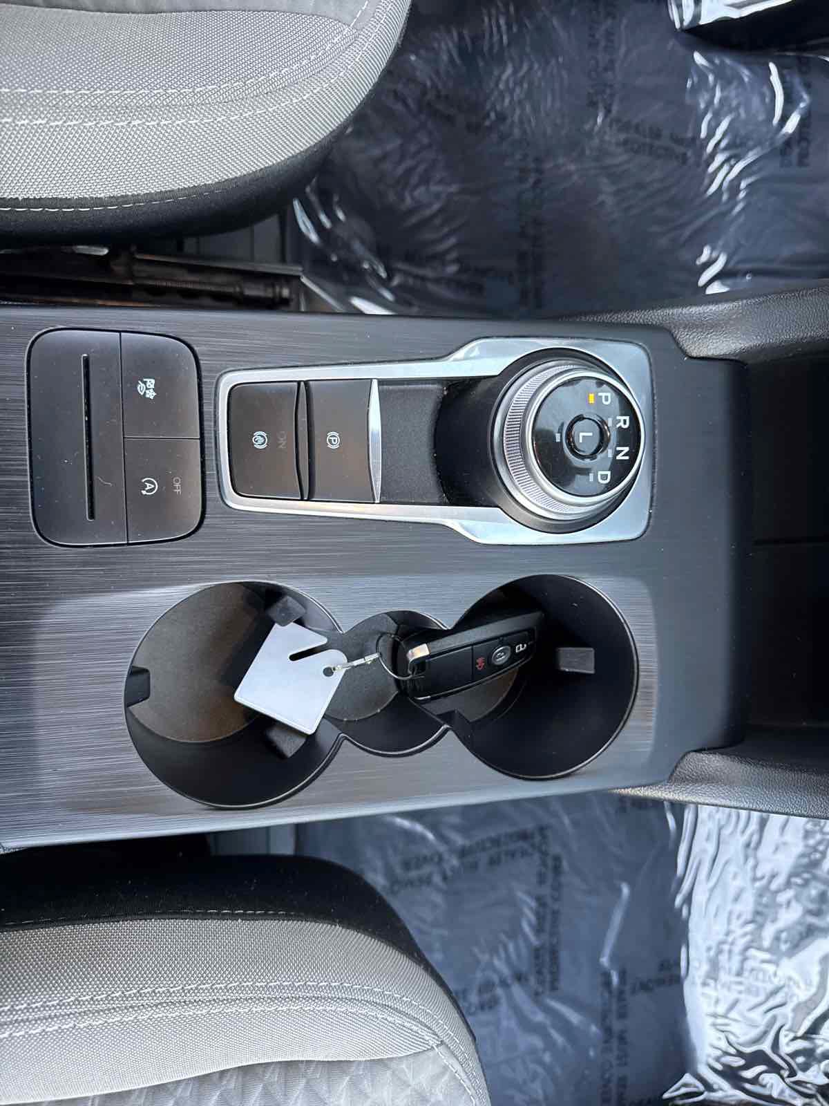 Used 2022 Ford Escape SE FWD image 28