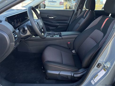 New 2026 Nissan Sentra SR image 15