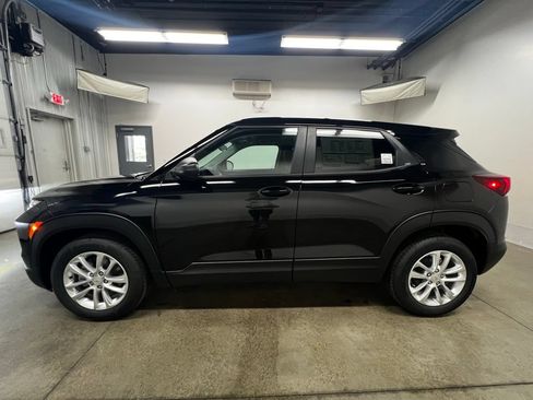 New 2026 Chevrolet TrailBlazer LS w/ LS Convenience Package FWD image 6