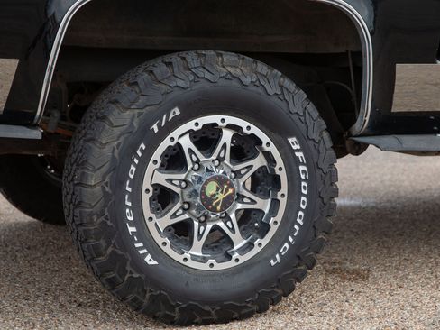 Used 1986 Chevrolet C/K Truck 2500 image 21