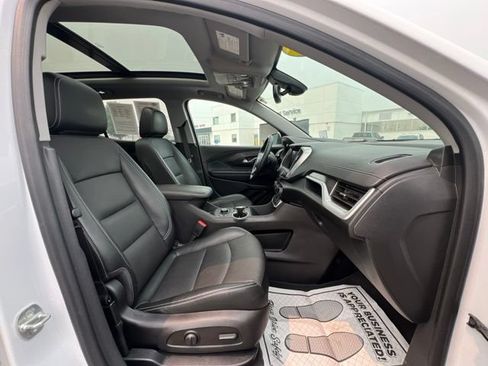 Used 2023 GMC Terrain SLT w/ Infotainment Package II AWD/4WD image 13