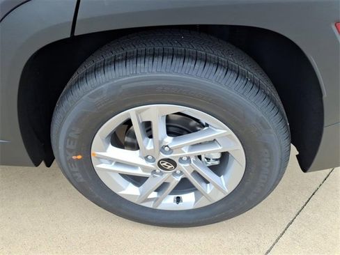 New 2026 Hyundai Tucson SE image 17