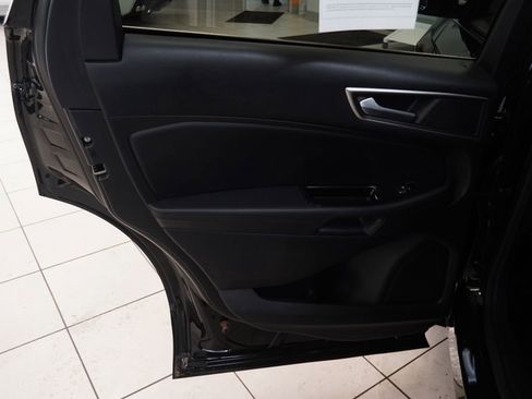 Used 2016 Ford Edge SEL w/ Equipment Group 201A AWD/4WD image 22