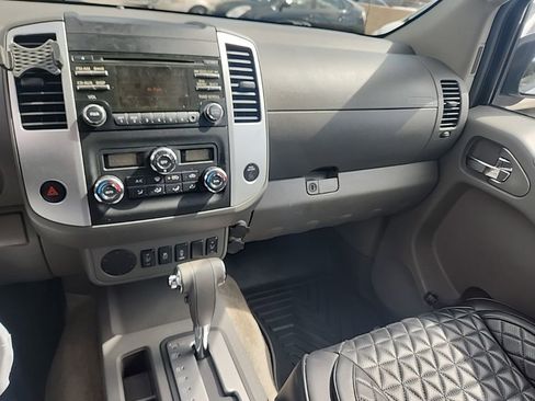 Used 2014 Nissan Frontier SV w/ SV Value Truck Package image 14