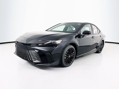 New 2026 Toyota Camry SE image 3