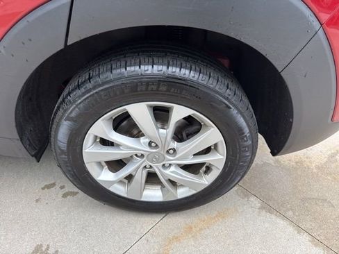 Used 2021 Hyundai Tucson SE image 11